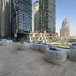 Maison Privee - Sleek Stay In Dubai Marina Famous Twisting Tower